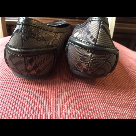 Burberrry pre-loved - Picture 3 of 5